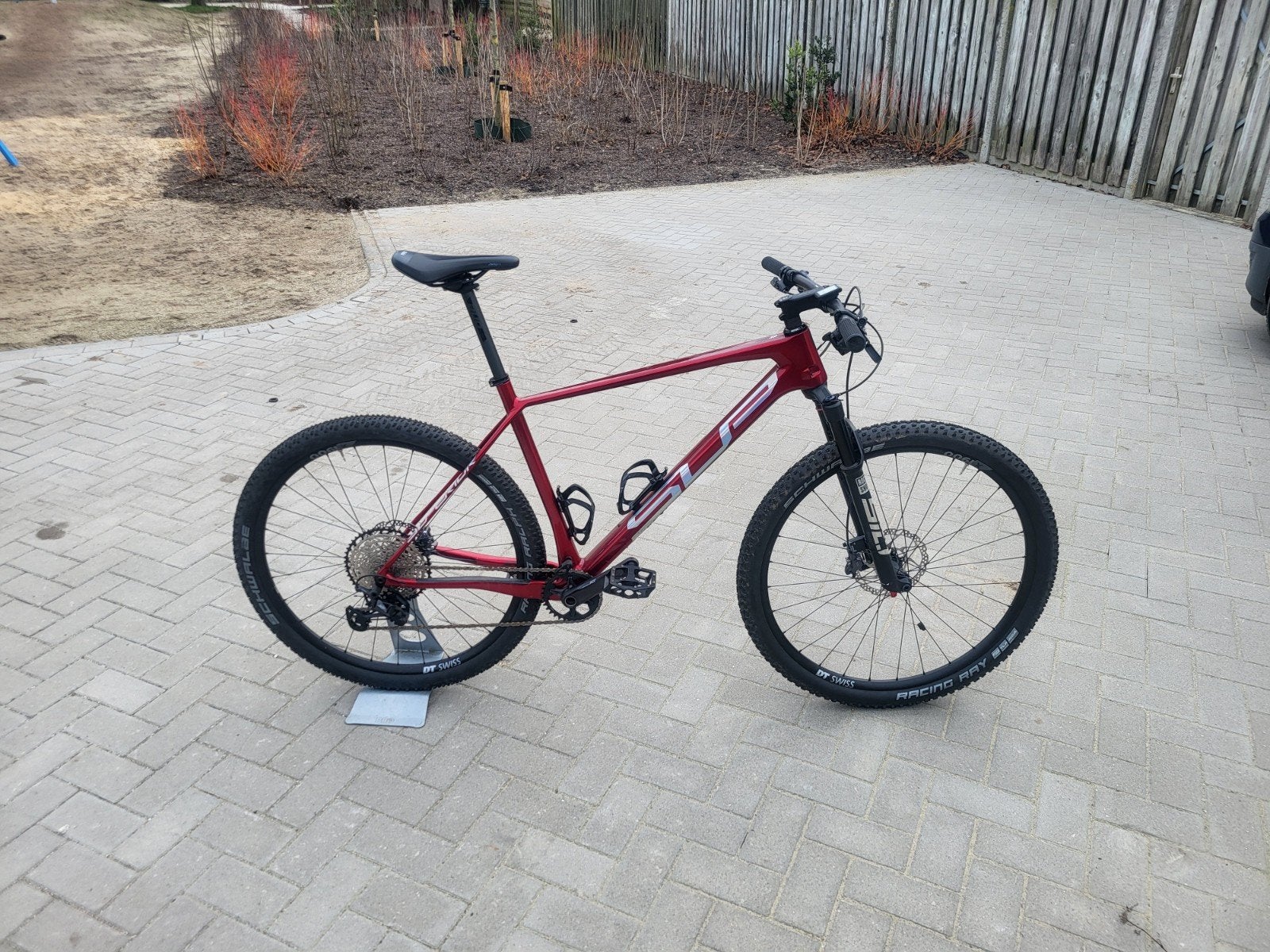 Goede en degelijke mountainbike, Ophalen