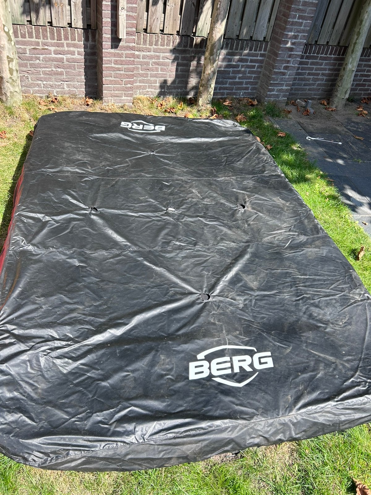 BERG Ultim favorit inground hoes 280x190, Ophalen, Zo goed als nieuw