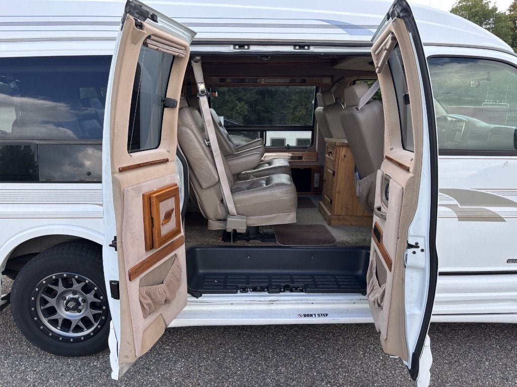 Chevrolet Express GMC Savana 75000 MILES camper benz/lpg, foto 7