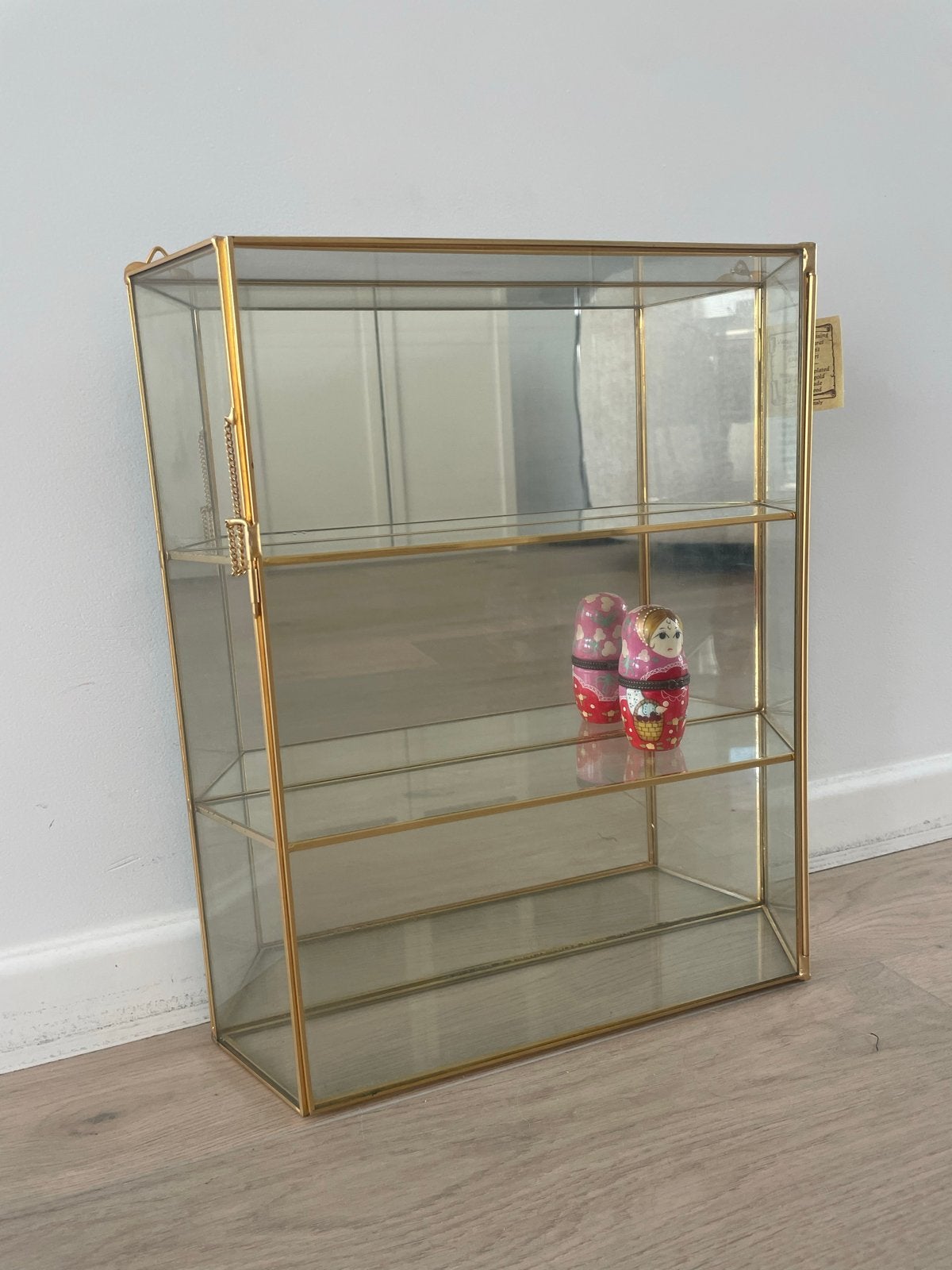 Wandvitrinekastje van messing en glas, Ophalen, Wandhanger, Vintage, Glas