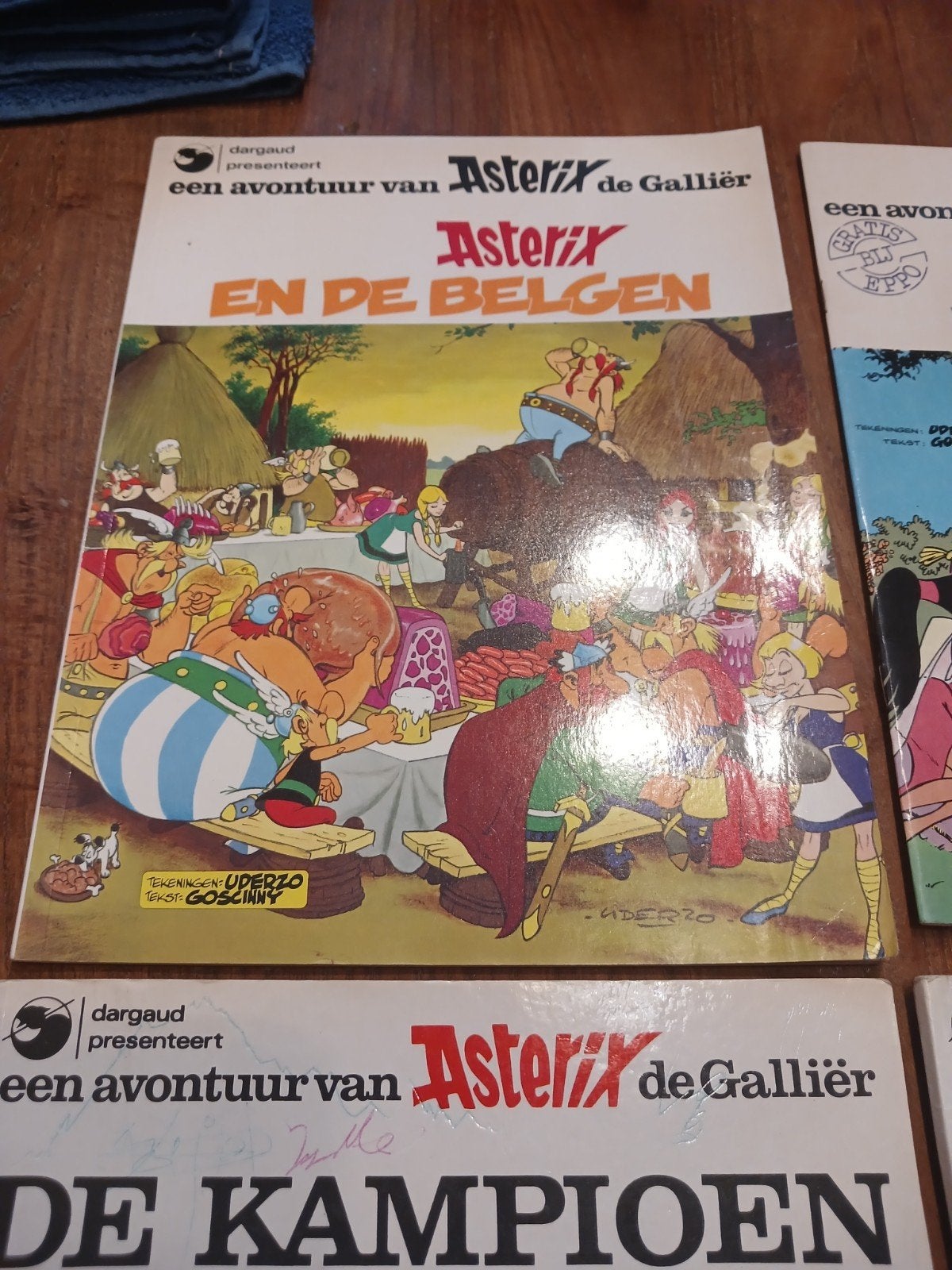 4 Asterix de Galliër Verovert Rome, Belgen, Kamp, Boeken, Stripboeken, Meerdere stripboeken, Ophalen of Verzenden, Gelezen