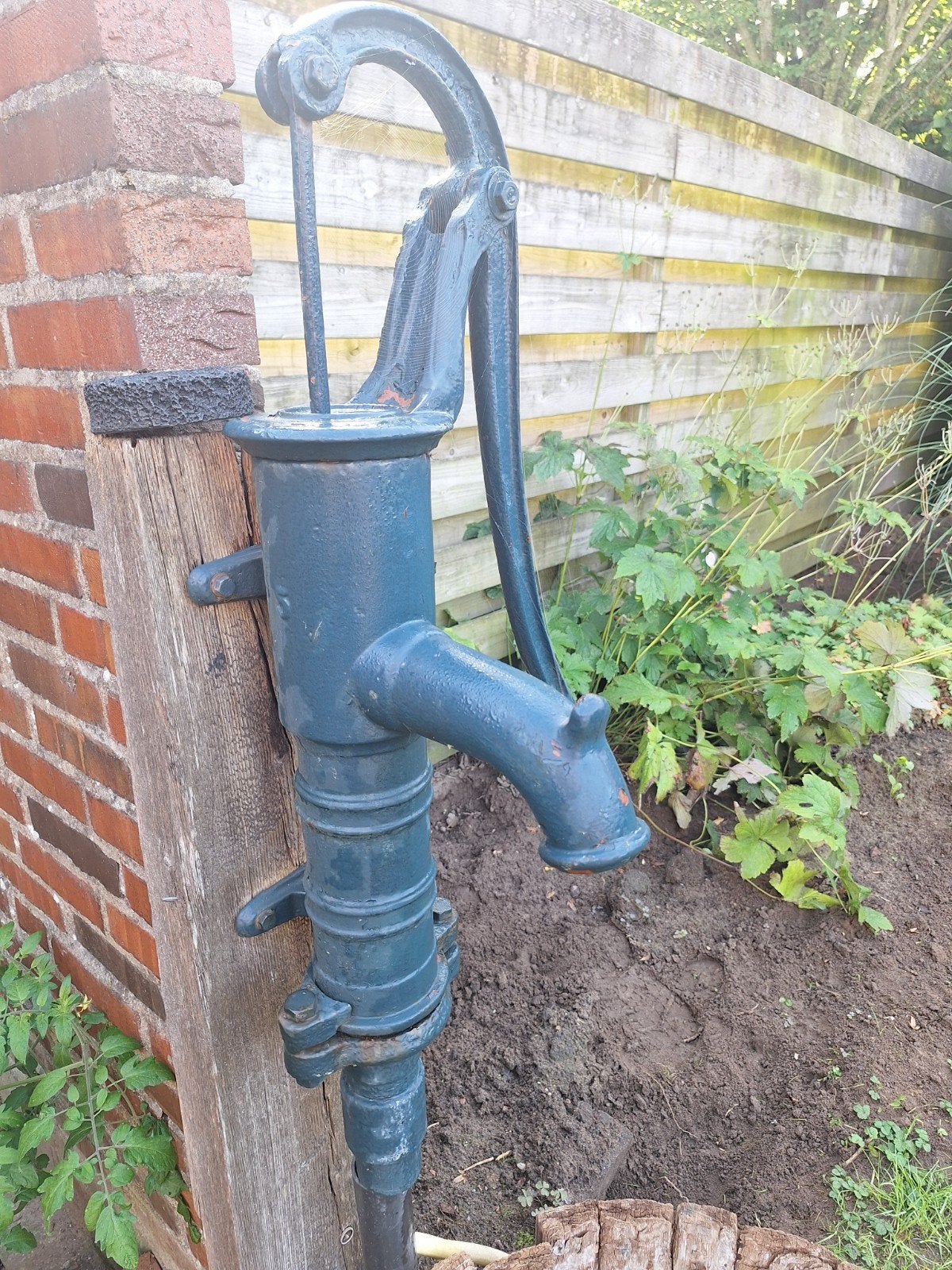 Antieke handwaterpomp - Decoratief, Tuin en Terras, Ophalen