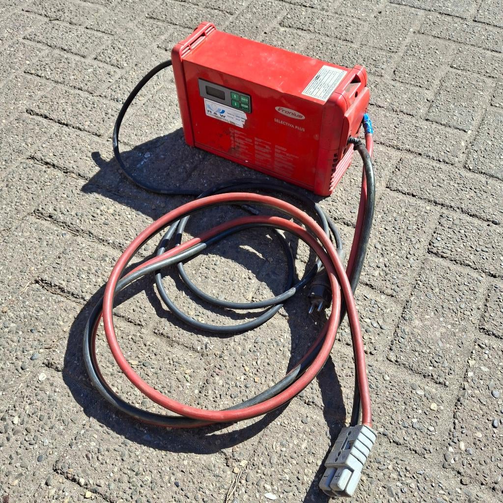 FRONIUS Selectiva plus 2065 E Acculader 24 v, Ophalen, Gebruikt