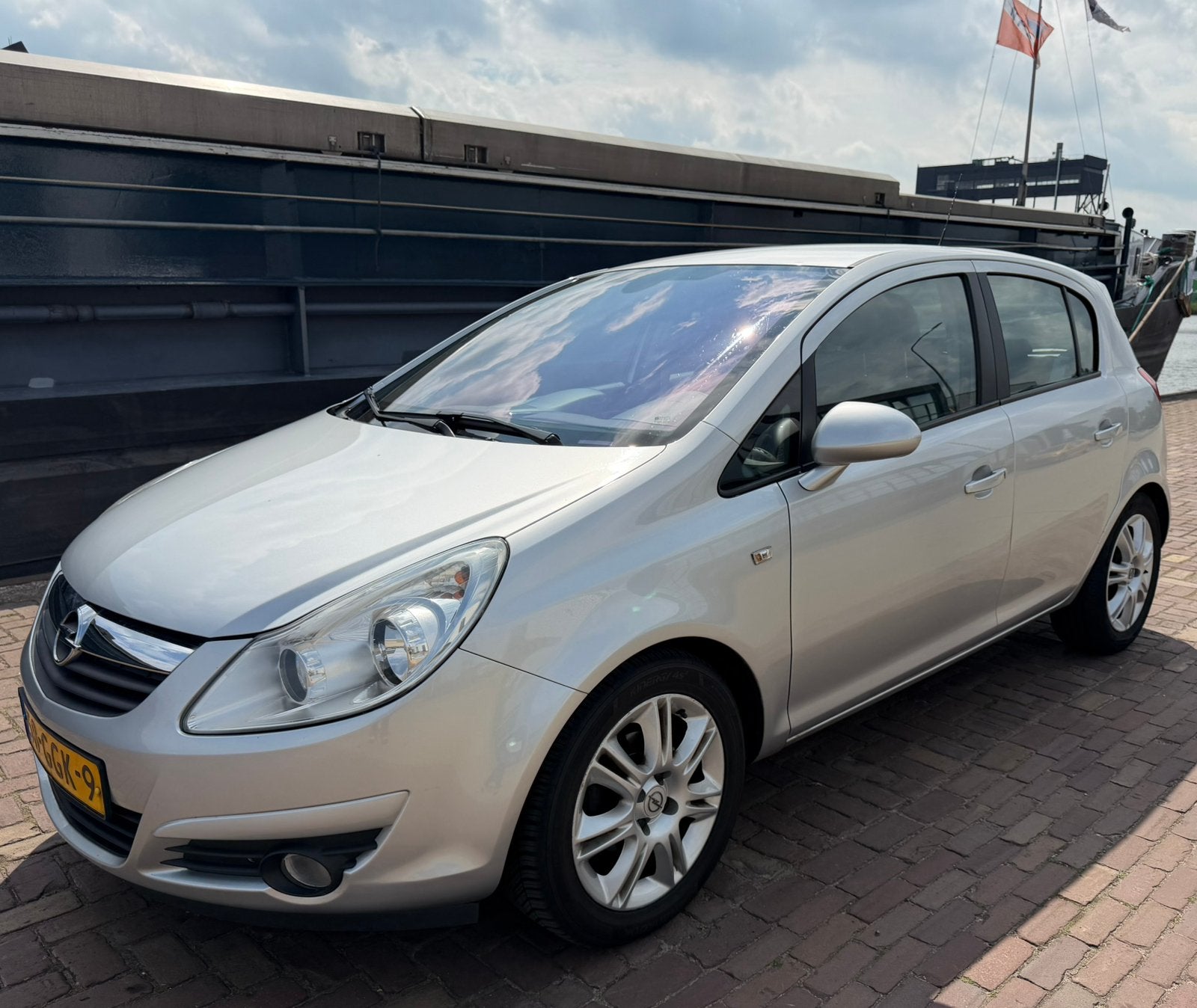 Opel Corsa 1.4 | Cosmo | 5 DRS | Airco | Cruise Controle, Auto's, Opel, Voorwielaandrijving, 1063 kg, Zwart, 4 cilinders