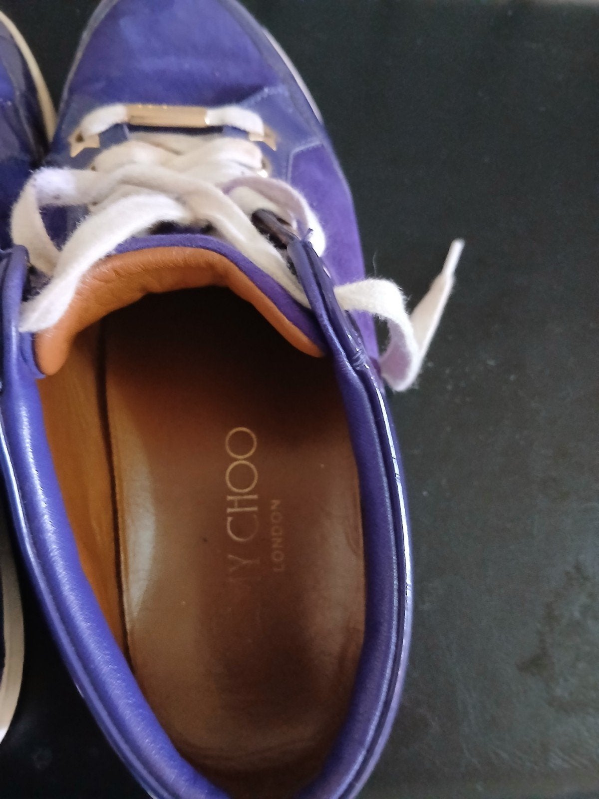 Jimmy Choo paarse sneakers - zo goed als nieuw, Kleding | Dames, Overige kleuren, Ophalen of Verzenden, Jimmy Choo, Sneakers of Gympen