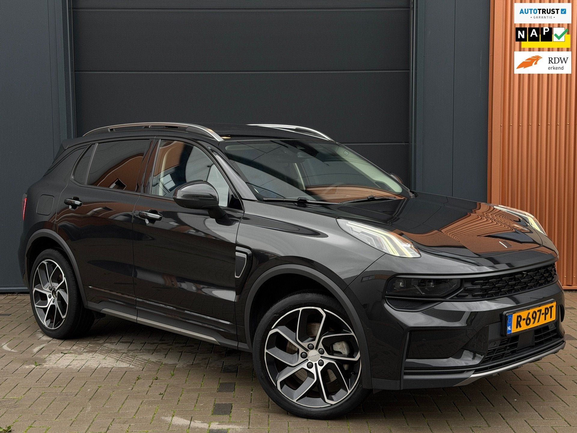 Lynk & Co 01 1.5|BTW&NL Auto|Black!|1e Eigenaar|Pano|Memory, Auto's, Automatische klimaatregeling, Euro 6, Bedrijf, 1854 kg