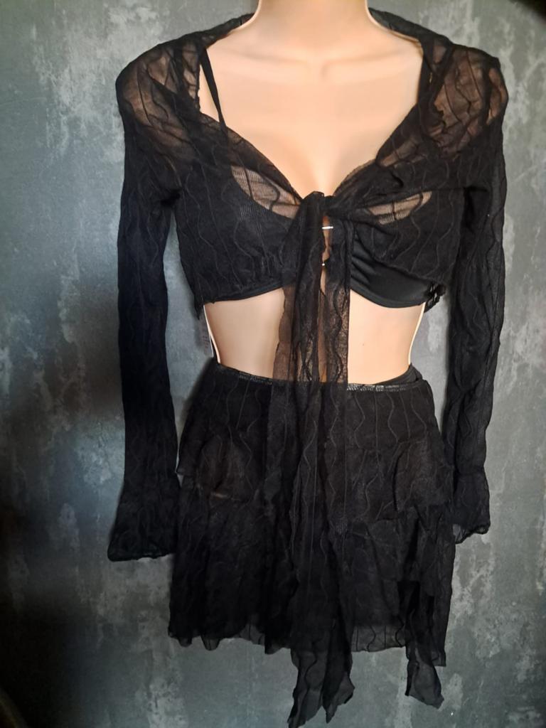 Zwarte bikini met kanten cover-up set maat M nieuw, Zwart, Nieuw, Ophalen of Verzenden, Onbekend