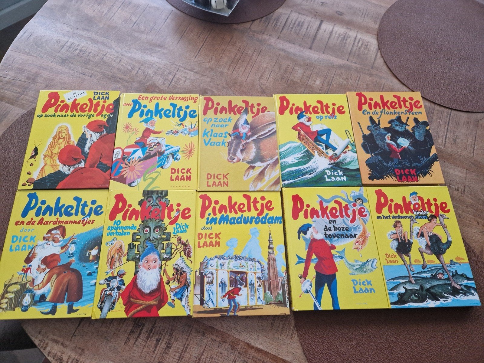 Complete set Pinkeltje boeken - Dick Laan, Ophalen of Verzenden, Gelezen, Dick Laan, Fictie algemeen