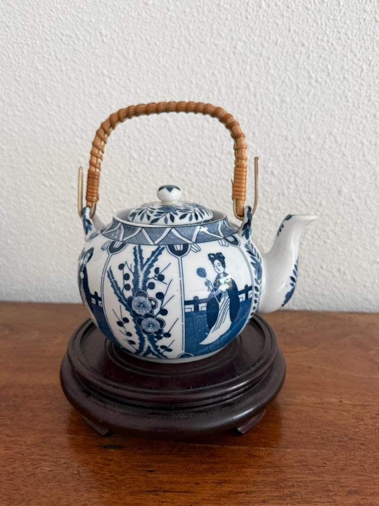 Antieke Chinese  lange lijs theepot met bamboe handvat, Antiek en Kunst, Ophalen of Verzenden