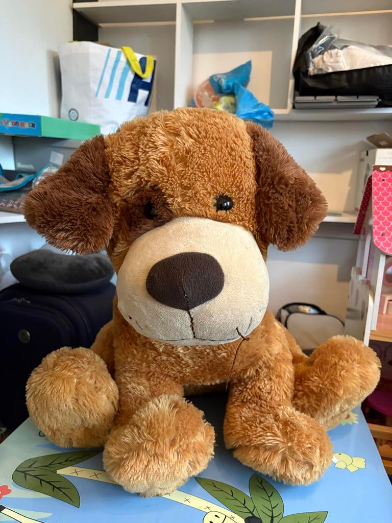 Grote knuffelhond, bruin, zo goed als nieuw, Kinderen en Baby's, Speelgoed | Knuffels en Pluche, Ophalen, Hond, Zo goed als nieuw