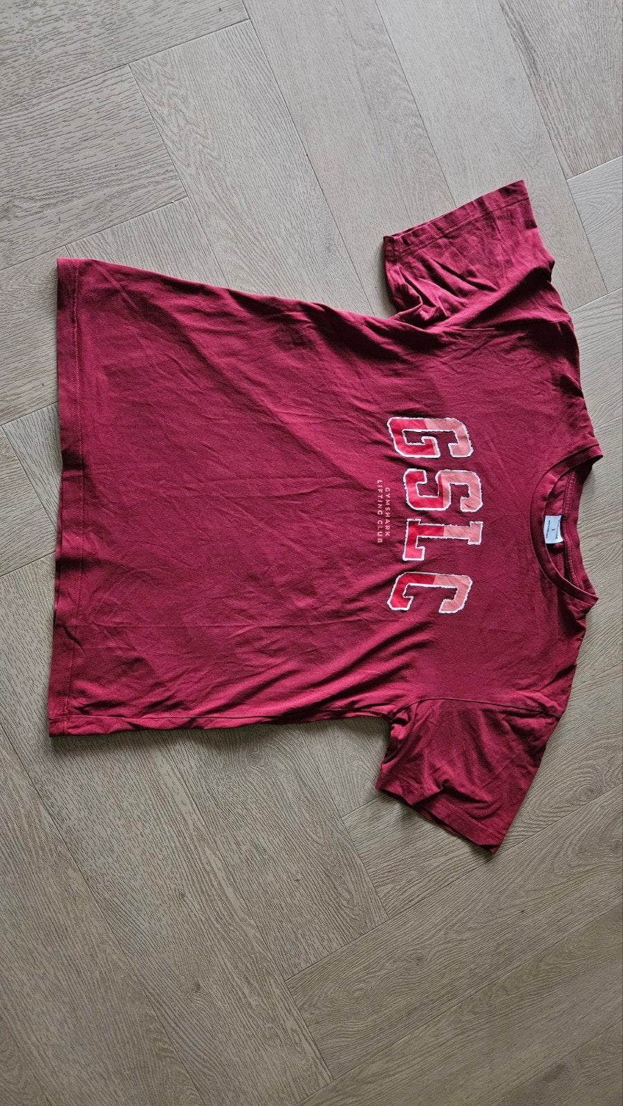 Gymshark oversized t shirt rood maat S, Kleding | Dames, Ophalen of Verzenden, Fitness of Aerobics, Maat 36 (S), Gedragen