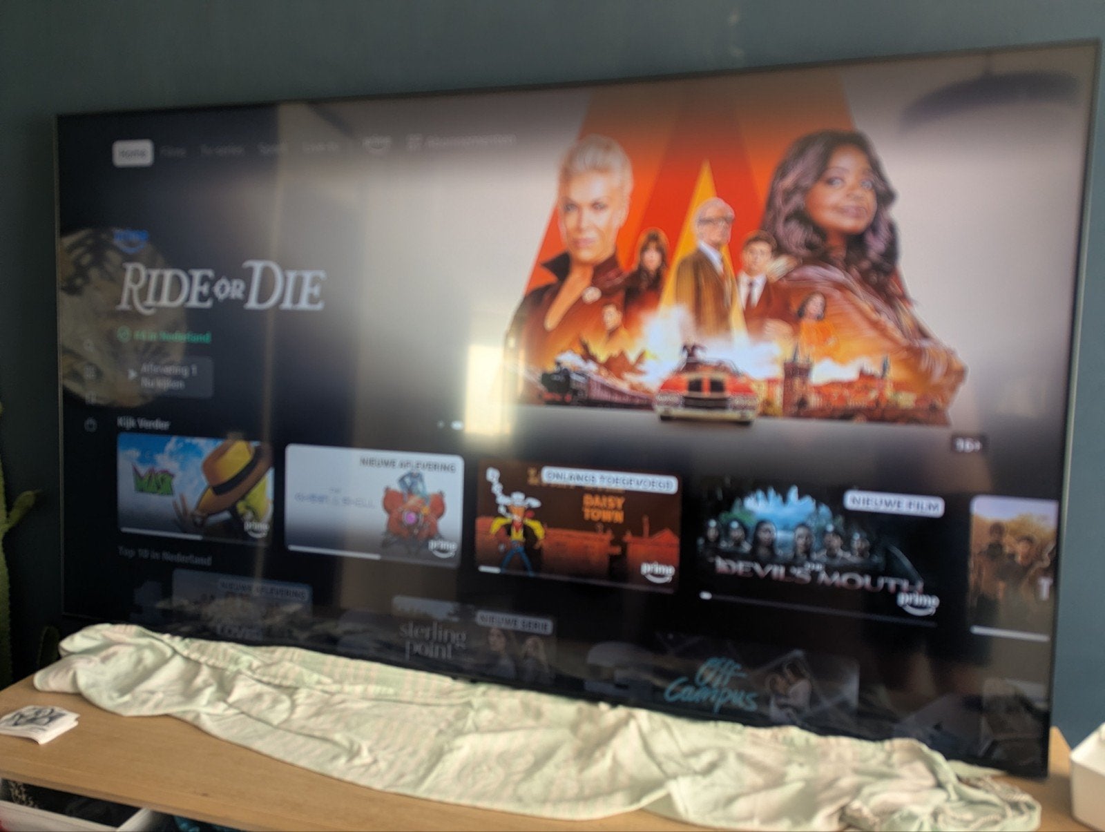 Samsung UE75TU8070S 75 inch Smart TV met muurbeugel, 50 Hz, Ophalen of Verzenden, Samsung, 100 cm of meer