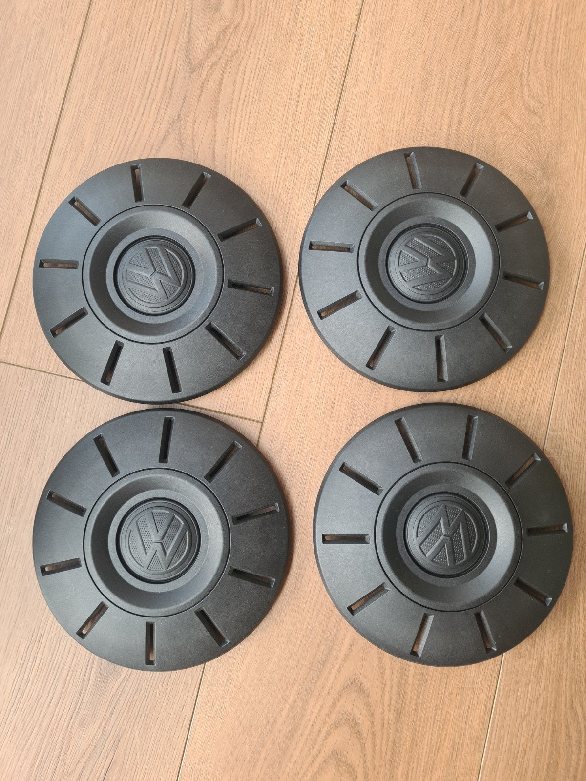 Set van 4 Volkswagen wieldoppen - Zwart, Ophalen of Verzenden, Nieuw