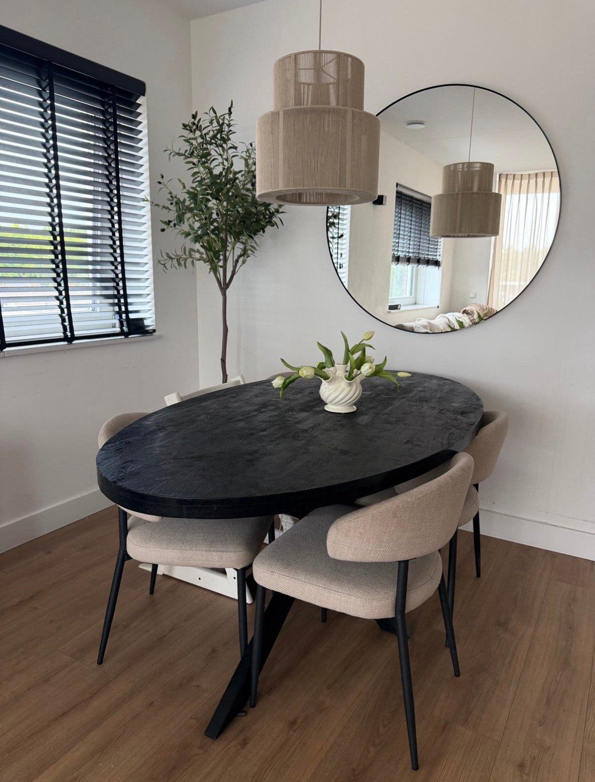 Mango houten ovale eettafel, Huis en Inrichting, Tafels | Eettafels, Ophalen, 50 tot 100 cm, Zo goed als nieuw, 150 tot 200 cm
