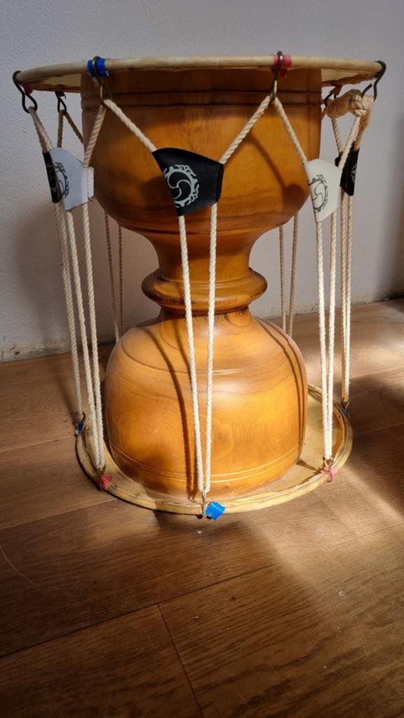Traditionele Koreaanse Janggu Trommel - Handgemaakt Hout, Muziek en Instrumenten, Drumstellen en Slagwerk, Gebruikt, Overige merken