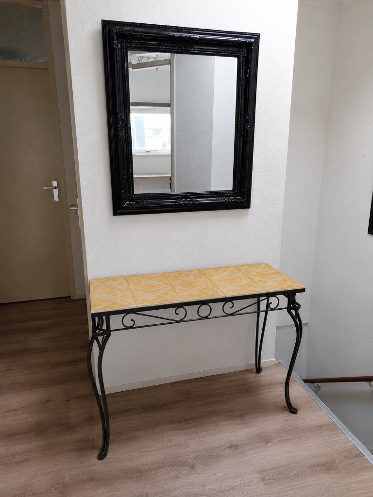 IJzeren sidetable met portugese tegels in geel wit, Ophalen, Gebruikt, 100 tot 150 cm, Mediterrane sfeer