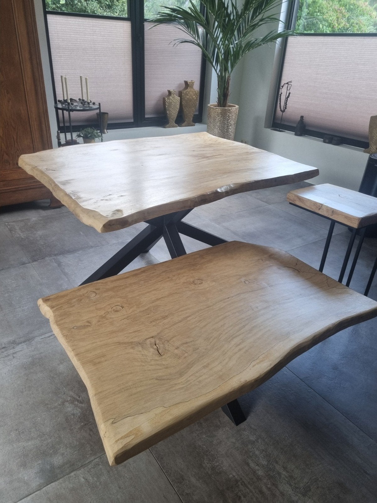 Unieke beuken boomstam tafel ,eettafel, salon- en bijzettafe, Huis en Inrichting, Overige houtsoorten, Gebruikt, 100 tot 150 cm