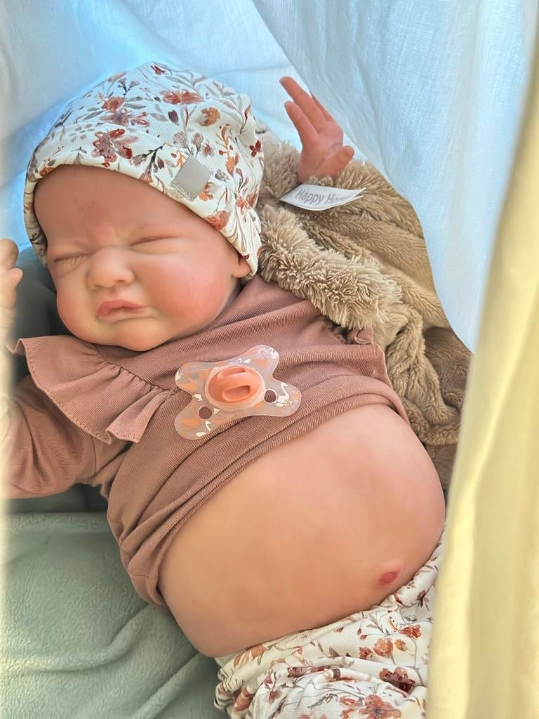 Reborn Mea Babypop - Realistisch en Lief, Ophalen of Verzenden, Zo goed als nieuw, Overige typen, Levensecht of Reborn