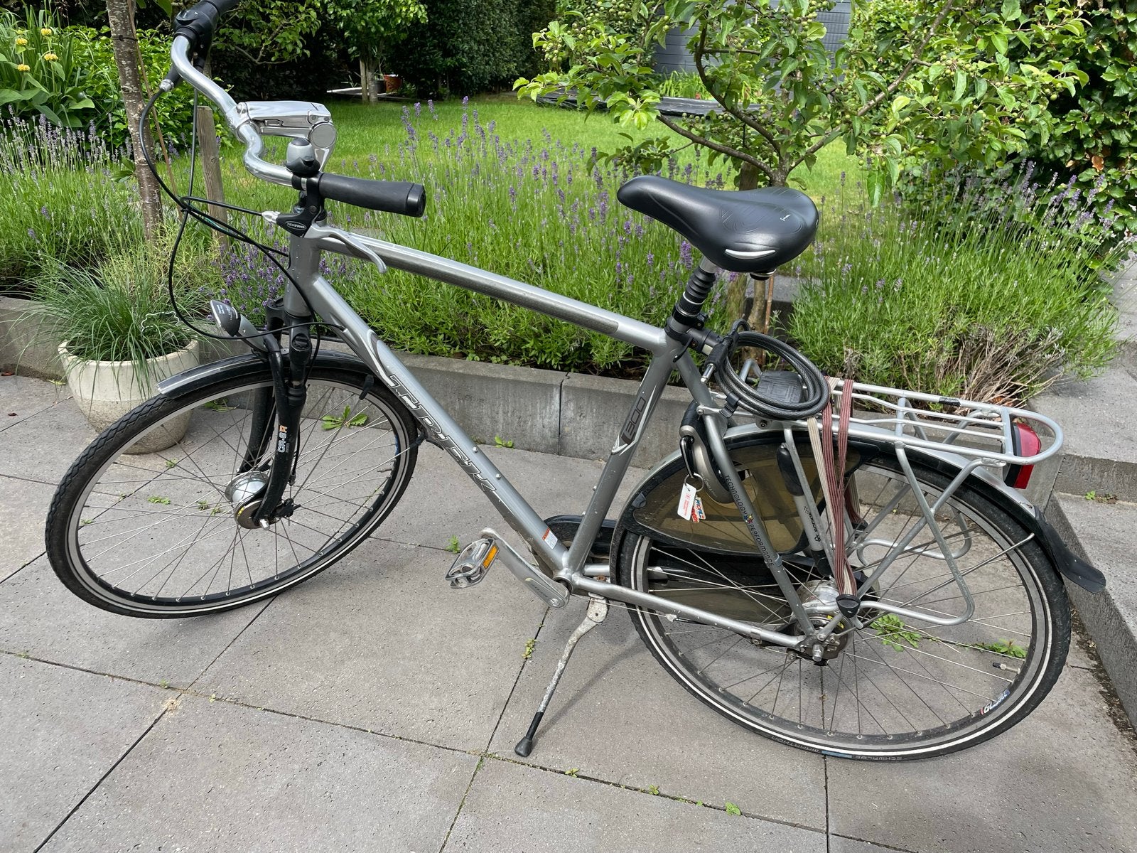Trek Navigator L300 28” - Comfortabele stadsfiets, Gebruikt, Velgrem, Versnellingen, 57 tot 61 cm