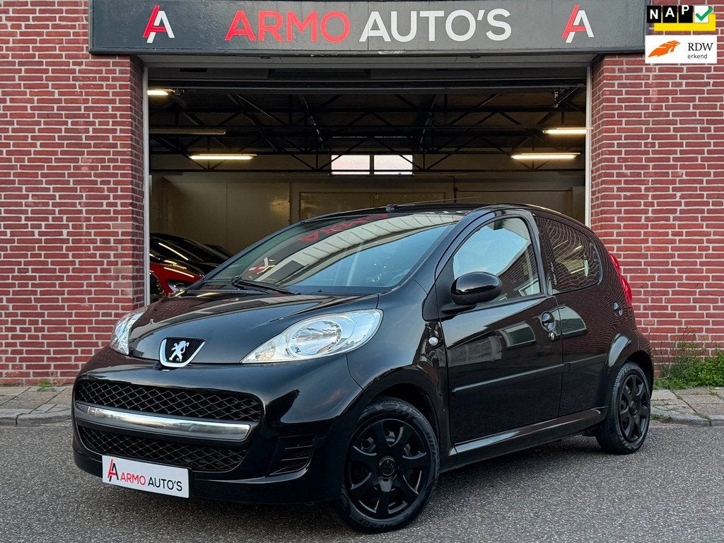 Peugeot 107 1.0-12V Urban Move | Airco | Rijklaar, Voorwielaandrijving, Gebruikt, 4 stoelen, Origineel Nederlands