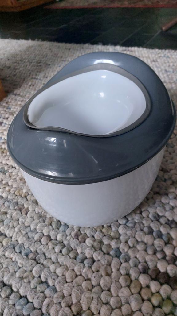 Potje, met krukje en wc-bril, Ophalen, Zo goed als nieuw