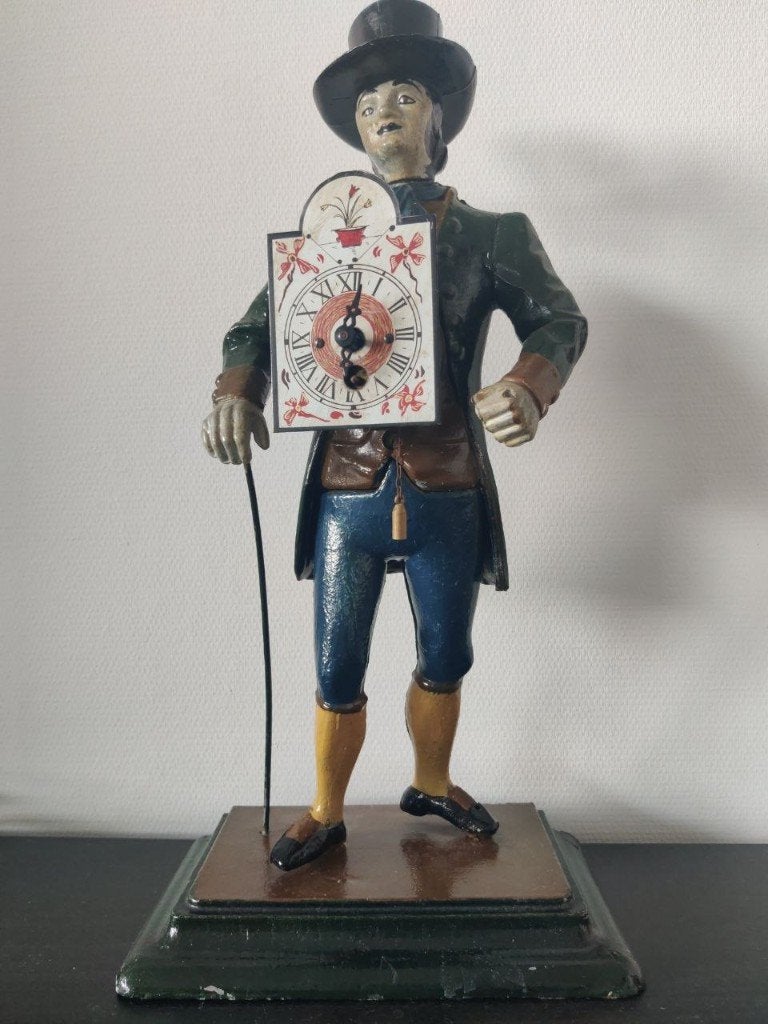 Klokkenmannetje tafelklok - Schwarzwalder, Ophalen of Verzenden