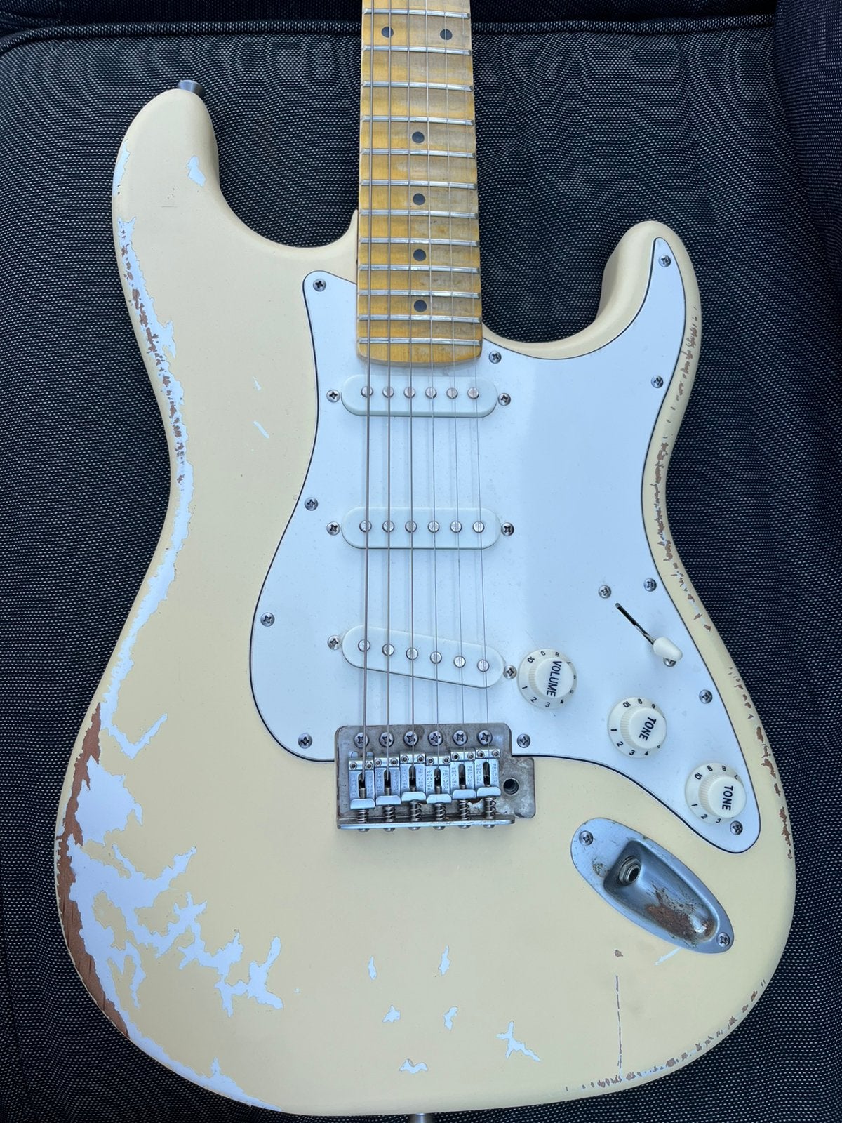 Fender strat relic met scallopt toets, Ophalen, Zo goed als nieuw, Solid body, Fender