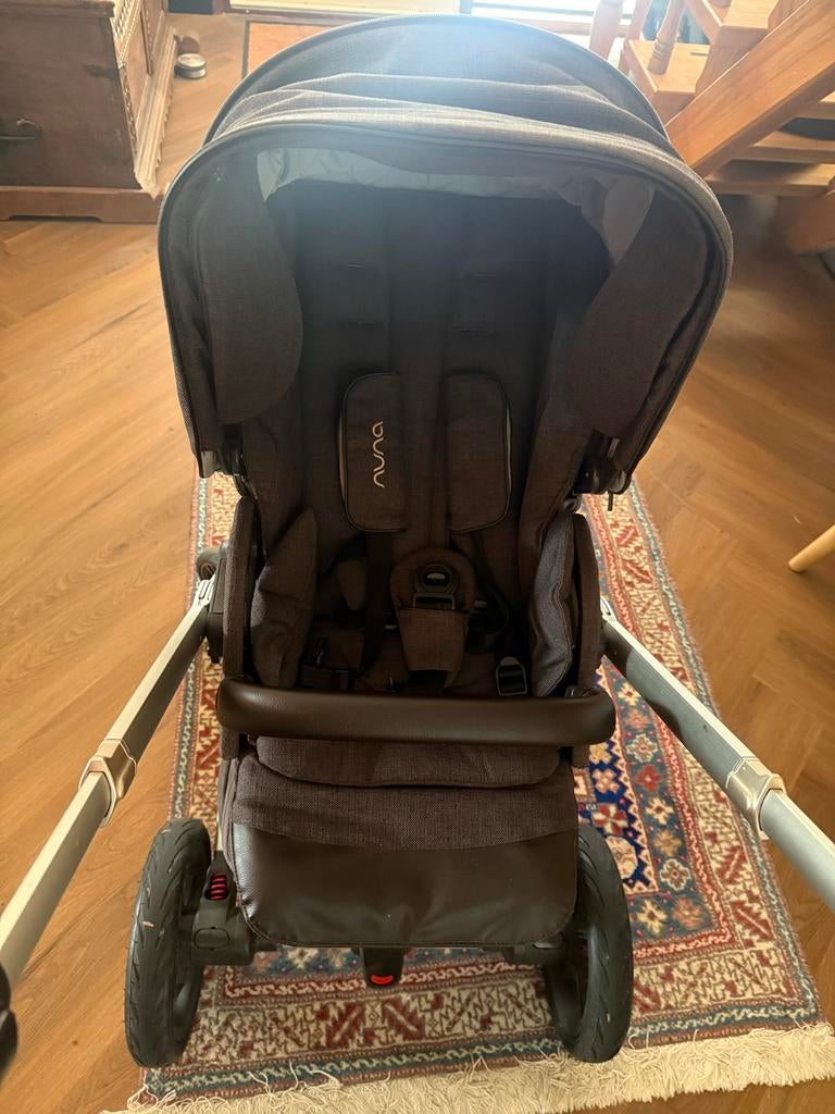 Nuna kinderwagen, buggy en autostoel - complete set!, Kinderen en Baby's, Kinderwagens en Combinaties, Ophalen, Zo goed als nieuw