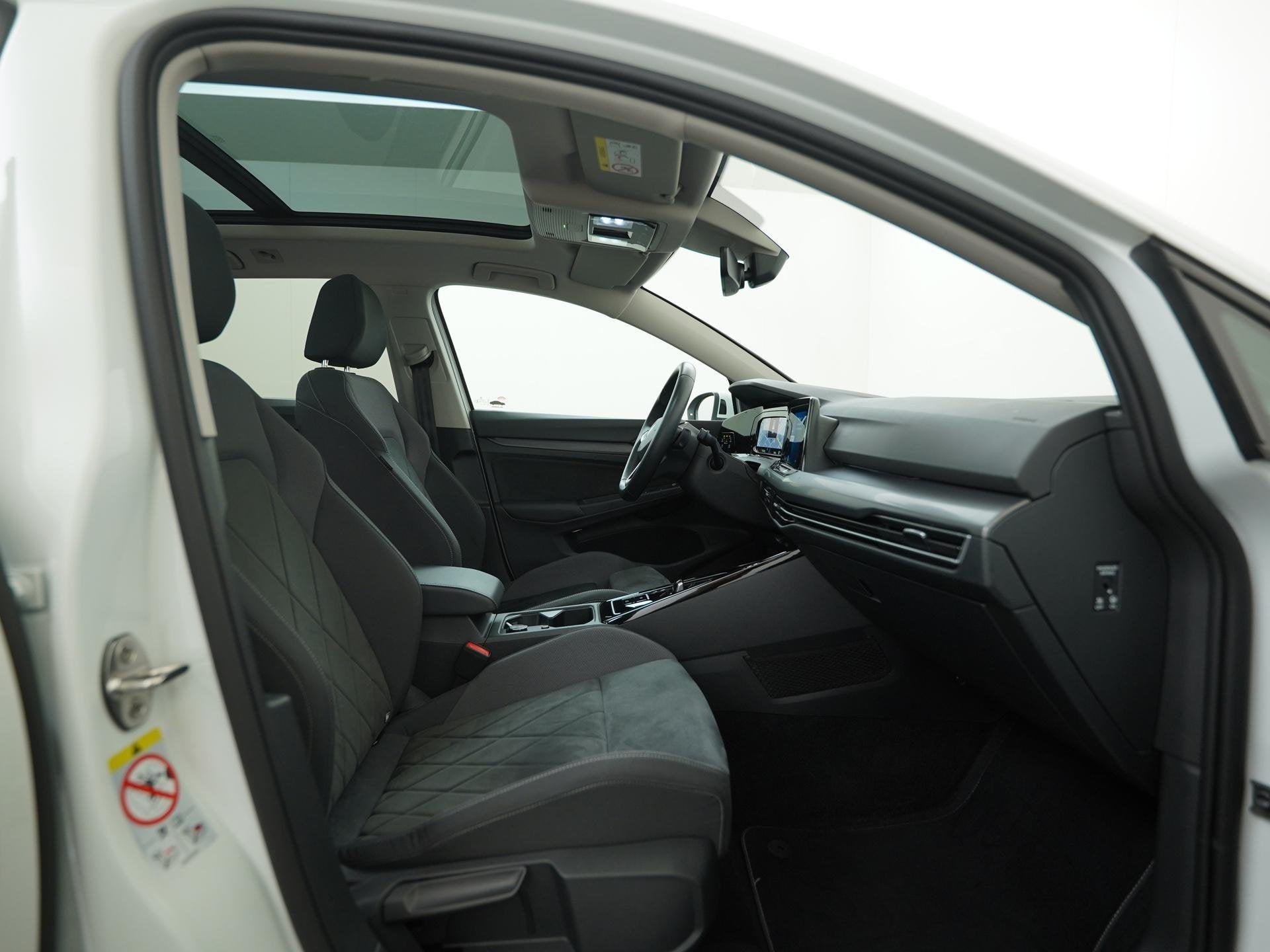 Volkswagen Golf Variant 2.0 TSI Style DSG | Panoramadak | Tr, Auto's, Gebruikt, Wit, 1393 kg, 1600 kg