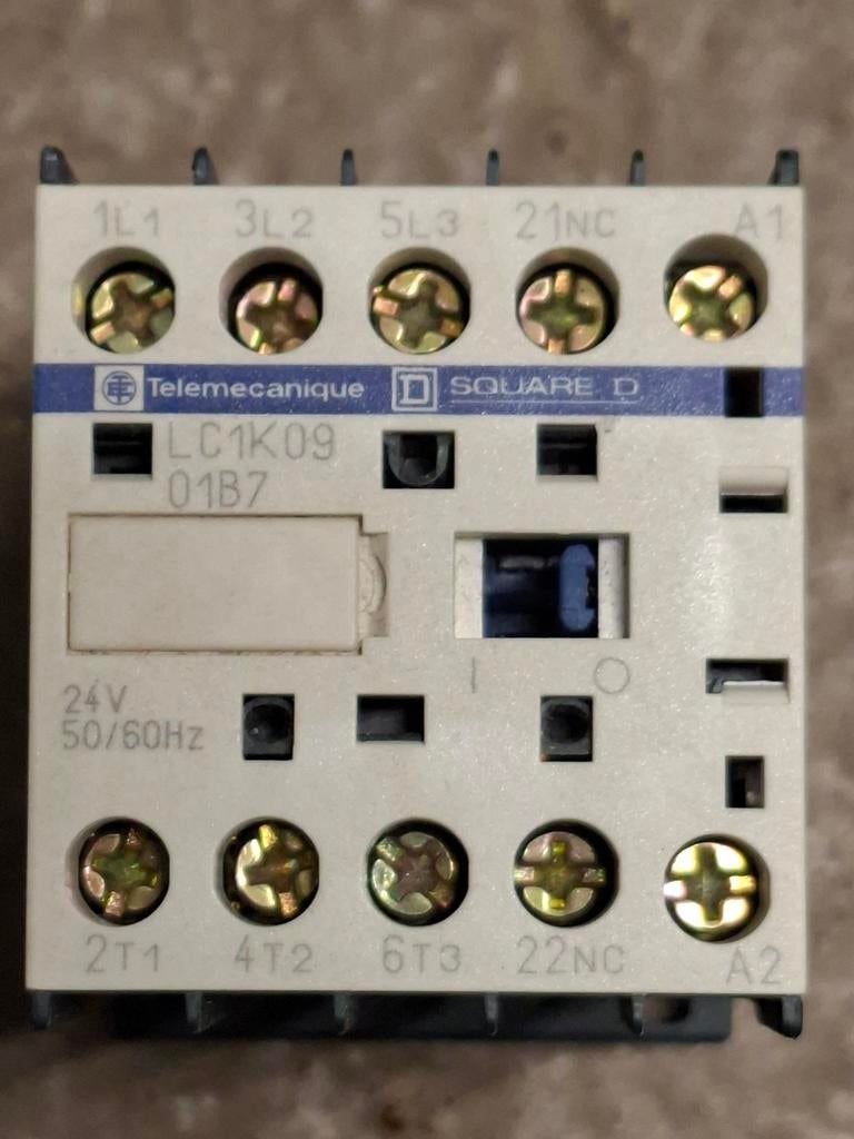 Schneider Telemecanique Magneetschakelaar LC1K09 01B7 - 24V, Schneider, Overige typen, Ophalen of Verzenden, Zo goed als nieuw