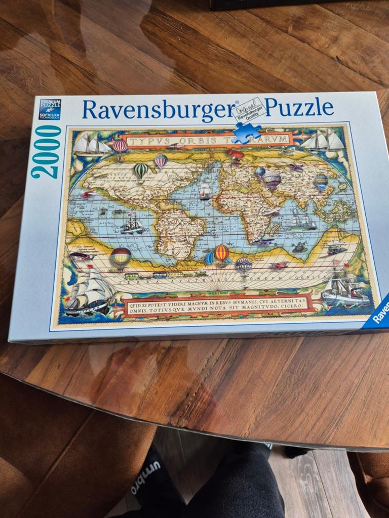 Ravensburger Puzzle 2000 stuks, Ophalen of Verzenden, Meer dan 1500 stukjes, Zo goed als nieuw, Legpuzzel