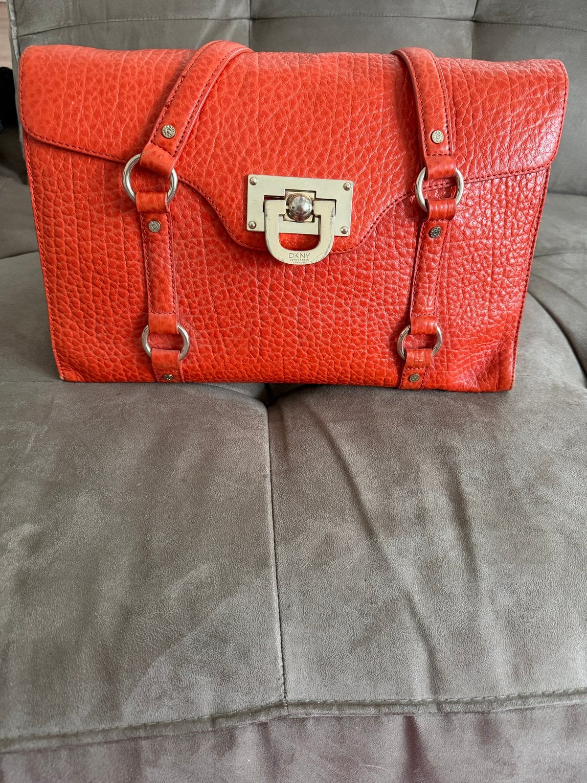 DKNY Handtas Rood/Oranje Echt Leer met Verstelbare Band, Ophalen of Verzenden, Gebruikt, Rood, Handtas