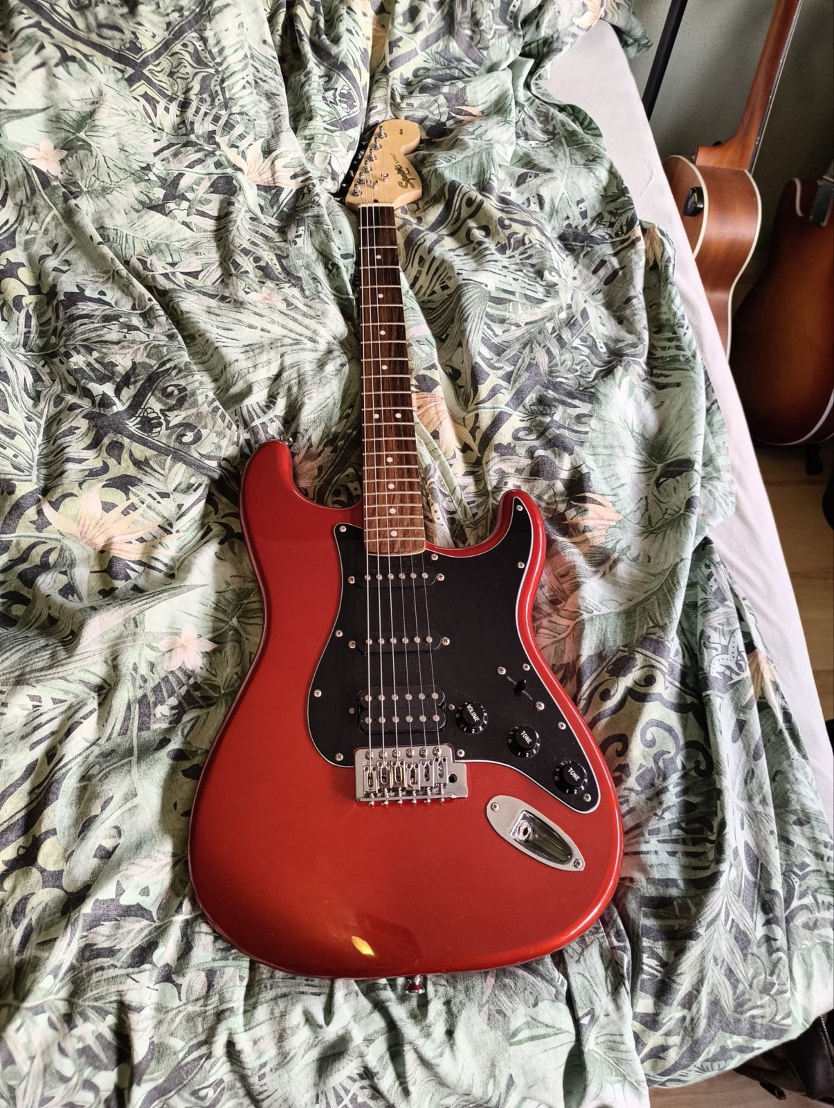 Squier Affinity Stratocaster HSS Candy Apple Red, Ophalen, Zo goed als nieuw, Solid body, Fender