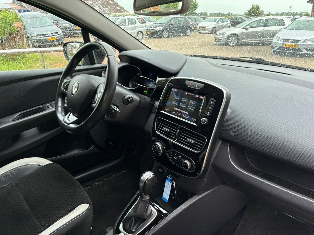 Renault Clio Estate 1.2 TCe Bose | Automaat + Cruise + Clima, Auto's, Renault, Gebruikt, 4 cilinders, 635 kg, Origineel Nederlands