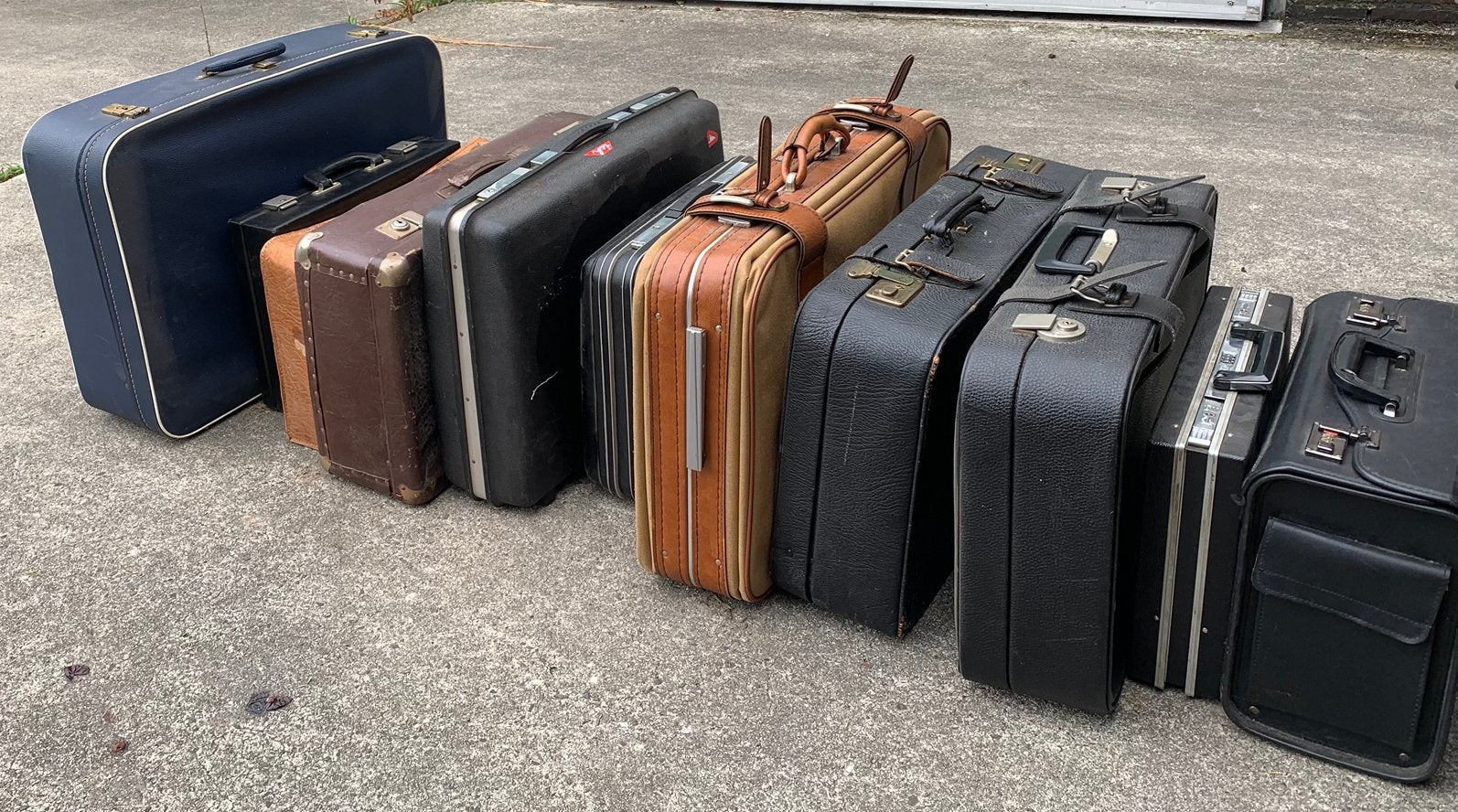 Koffers vintage koffers 60-70 ties €35 koffers11stuks, Ophalen