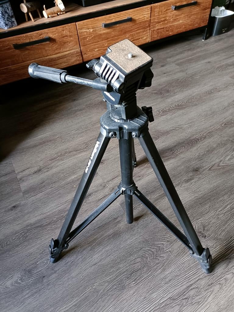 Statief voor spiegelreflexcamera of videocamera, Zo goed als nieuw, 150 tot 175 cm, Met balhoofd, Ophalen of Verzenden