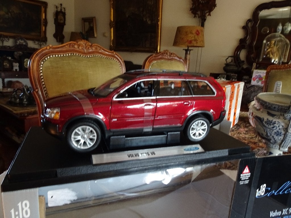 ZEER MOOIE VOLVO CX90 V8 NIEUW IN DE DOOS 1;18, Ophalen of Verzenden, Zo goed als nieuw, Auto, Welly