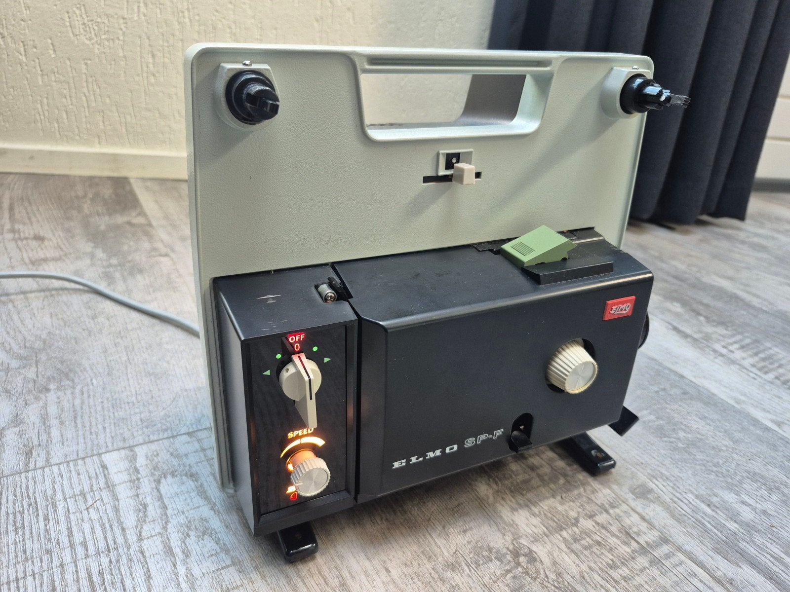 Werkende Elmo Super 8 Filmprojector, Verzamelen, Fotografica en Filmapparatuur, Ophalen of Verzenden