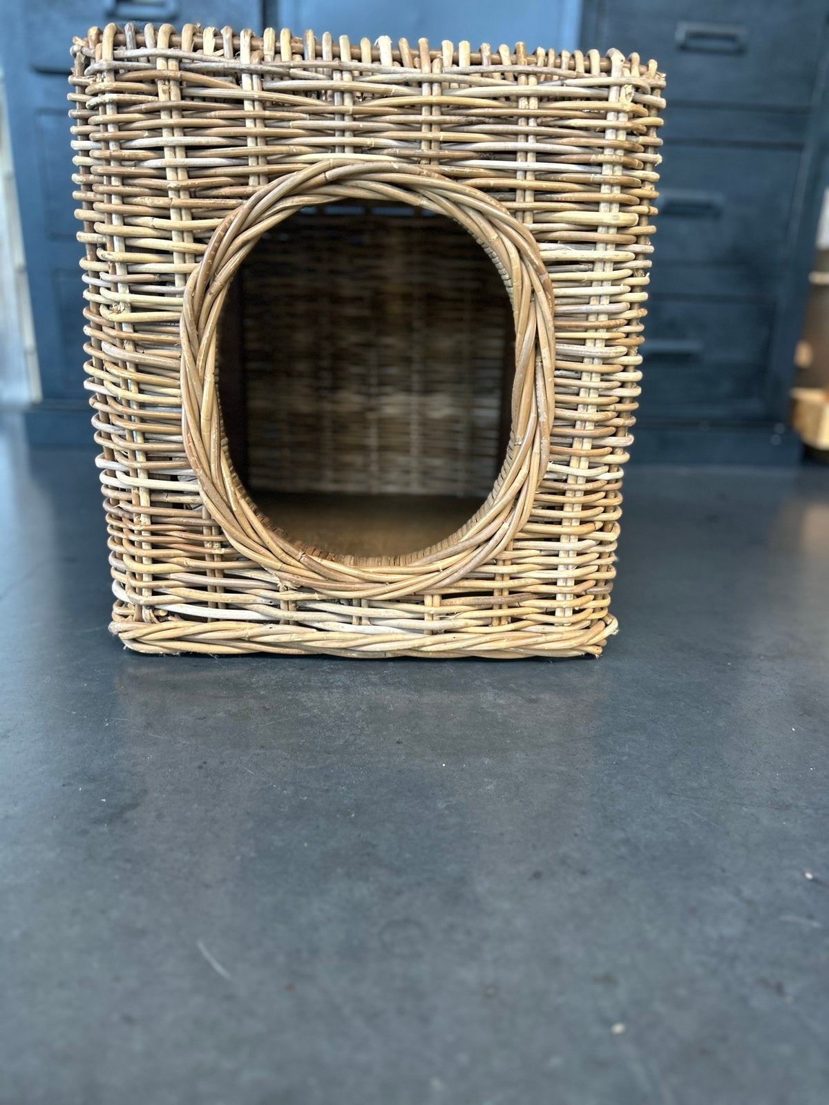 Honde/kattenmand van riet., Dieren en Toebehoren, Ophalen, Gebruikt, Riet