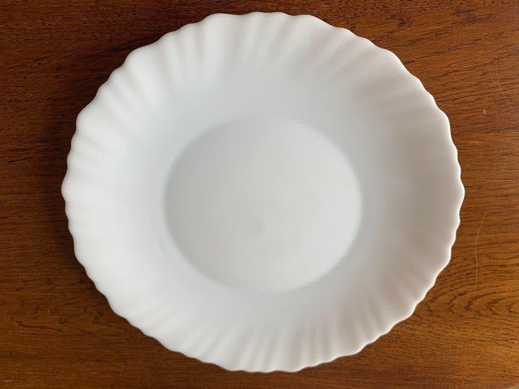 Bord/Schaal Gekartelde Rand "Arcopal" Extra Resistant Nieuw, Nieuw, Ophalen of Verzenden, Glas, Bord(en)