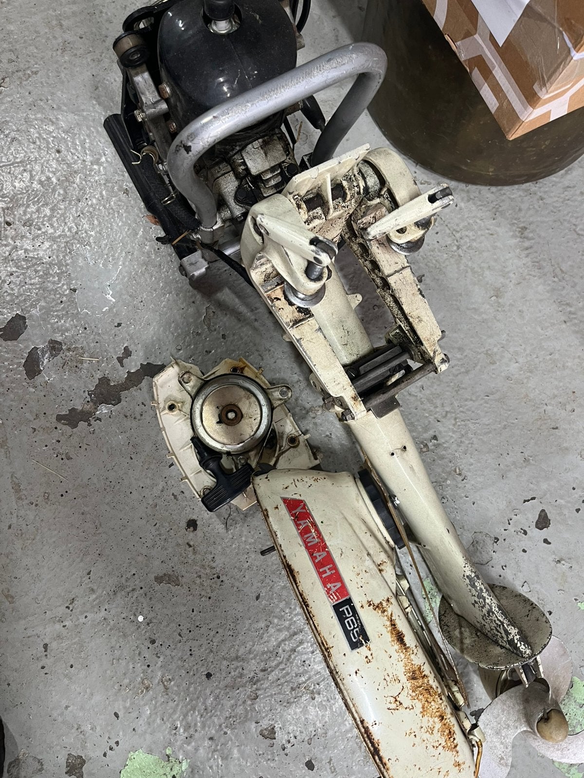 Onderdelen buitenboord motor yamaha p-69, Ophalen