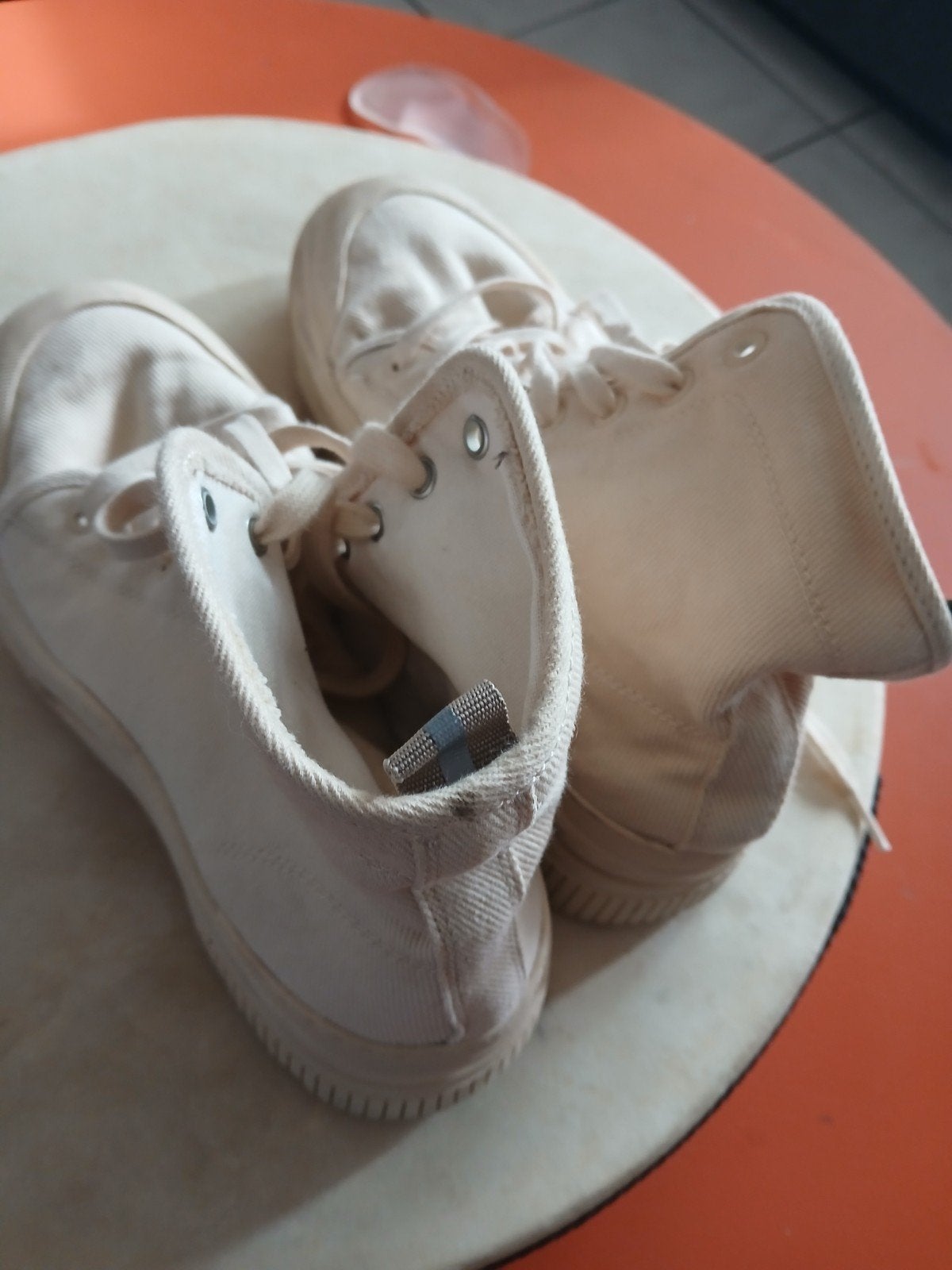 Schoenen te koop. Weinig gebruikt.Maat 39., Ophalen, Overige kleuren, Zo goed als nieuw, Accessoires