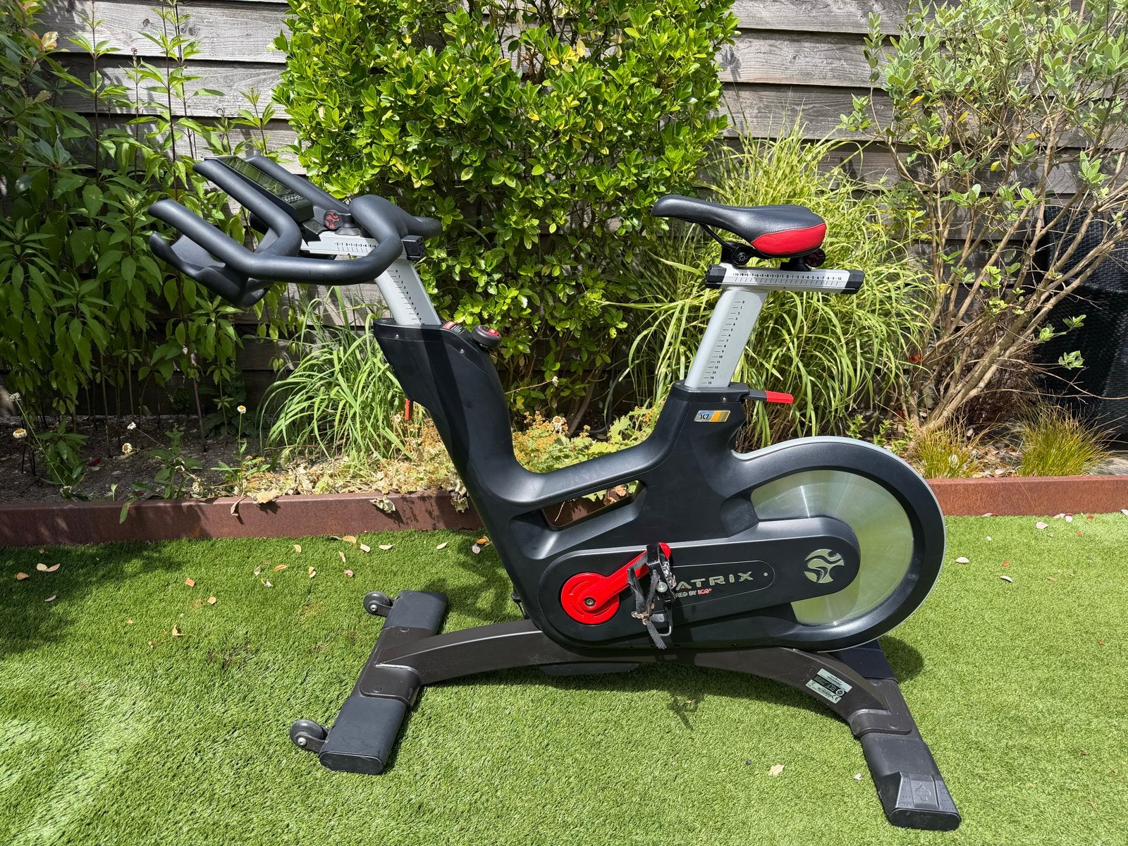 Matrix IC7 Spinningfiets - sportschoolkwaliteit, Ophalen, Spinningfiets, Zo goed als nieuw, Metaal