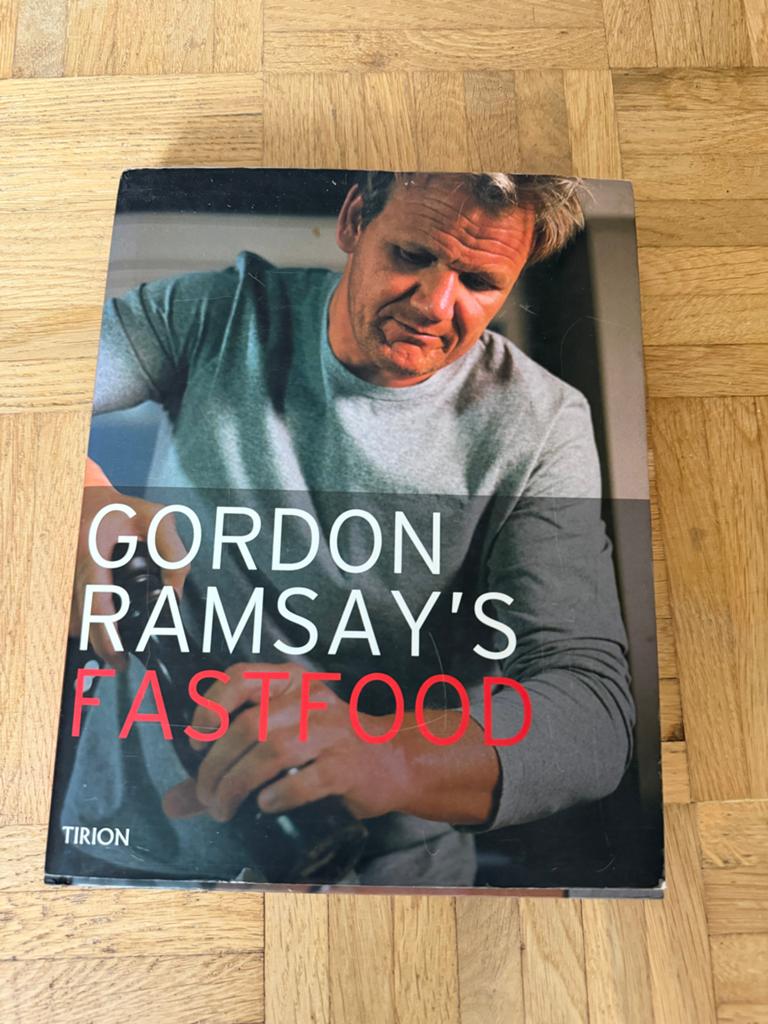 Gordon Ramsay's Fast Food Kookboek - Snel & Lekker, Boeken, Kookboeken, Hoofdgerechten, Ophalen of Verzenden, Zo goed als nieuw
