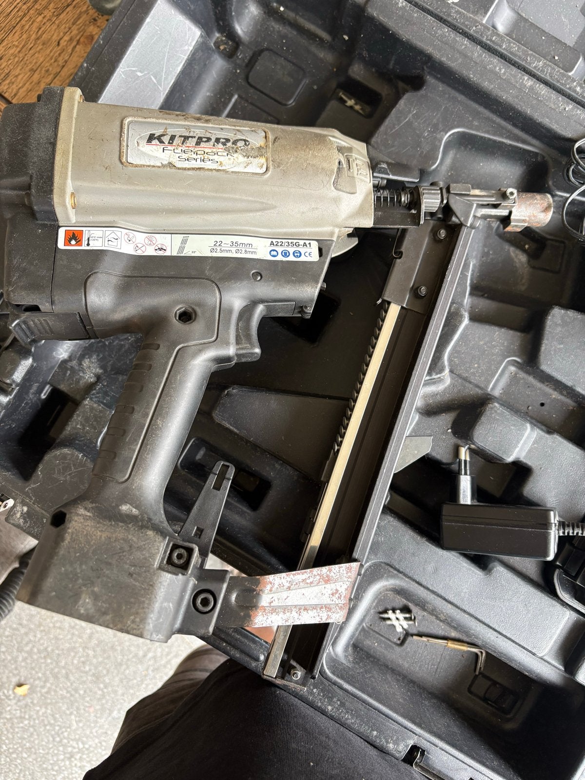 Kitpro Fuelpack Series Spijkerpistool met toebehoren, Ophalen, Gebruikt, Overige typen, Overige merken