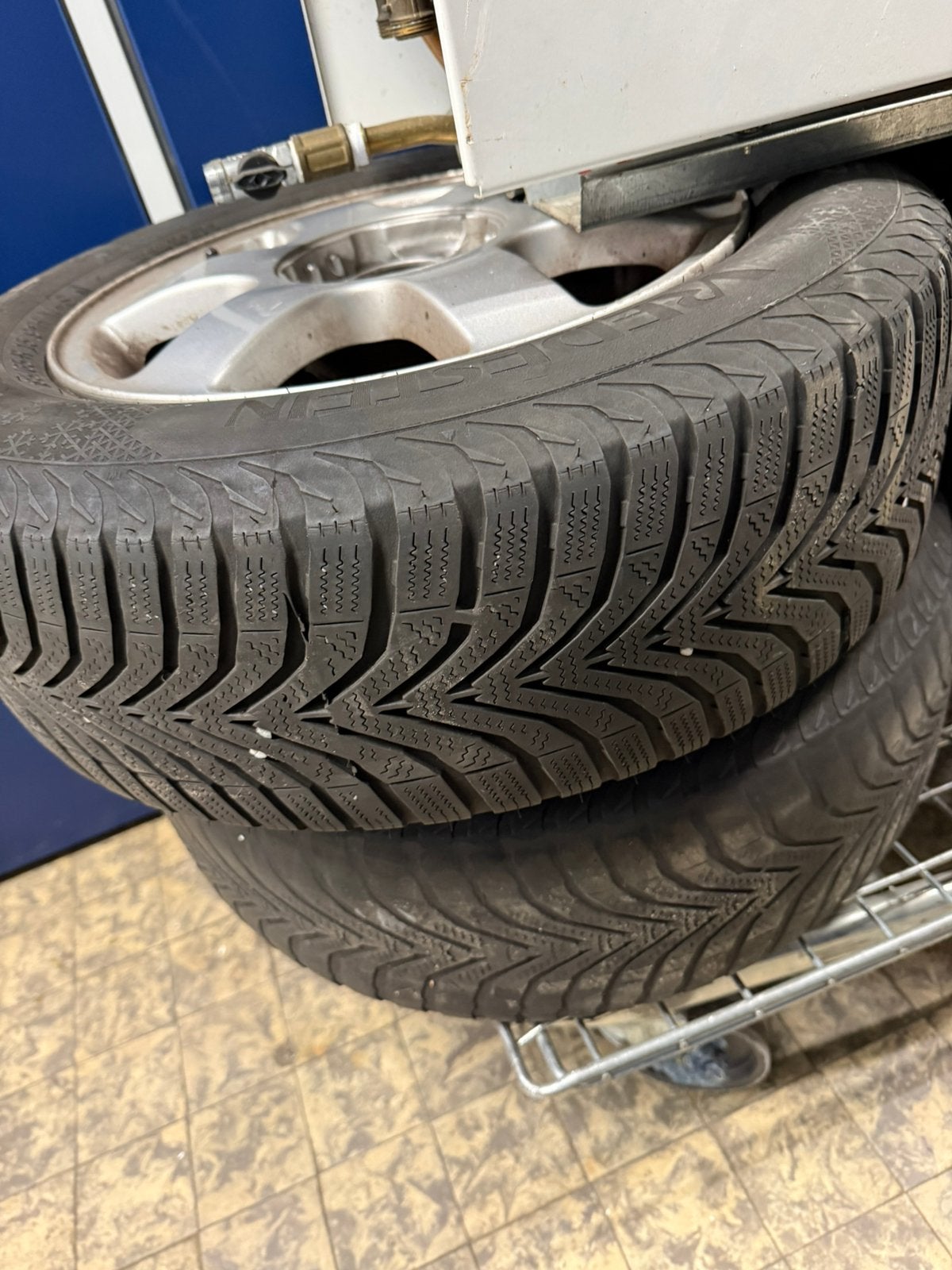 Velgen met 2 goede winterbanden 5x100, Ophalen, Gebruikt