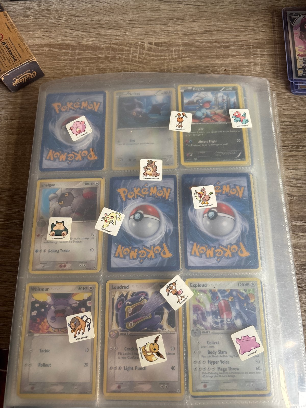 Grote collectie Pokémon kaarten in map, Ophalen, Gebruikt, Meerdere kaarten, Foil