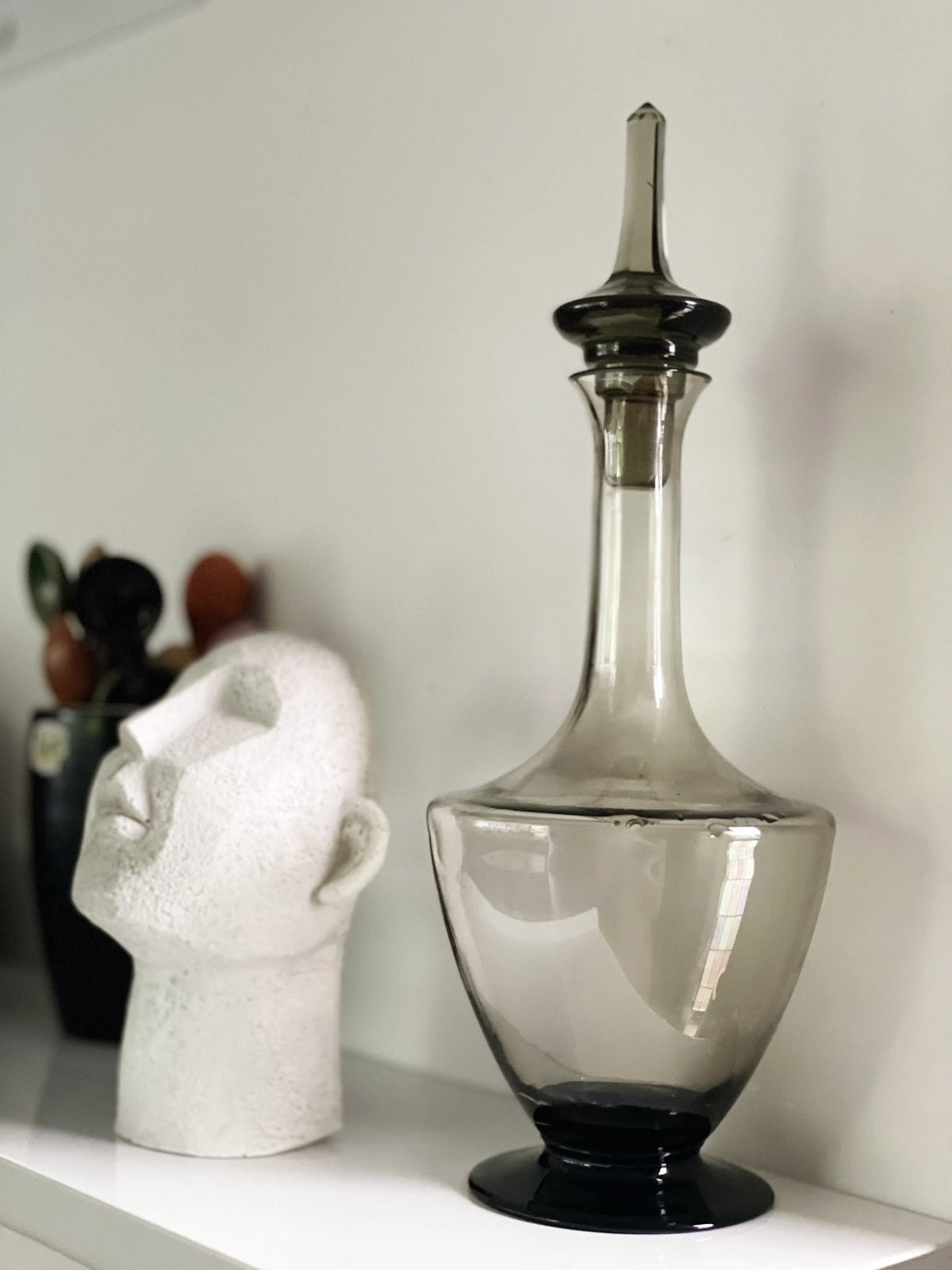 Vintage glazen karaf met stop - Rookgrijs, Antiek en Kunst, Ophalen of Verzenden