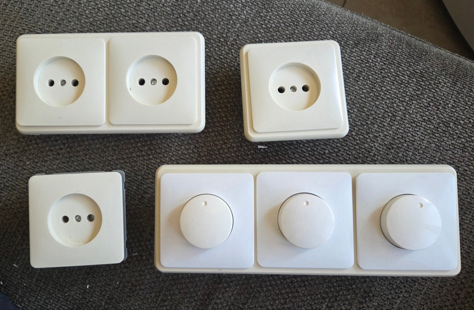 PEHA standaard inbouw dimmers en wandcontactdozen, Ophalen of Verzenden, Gebruikt, Stopcontact