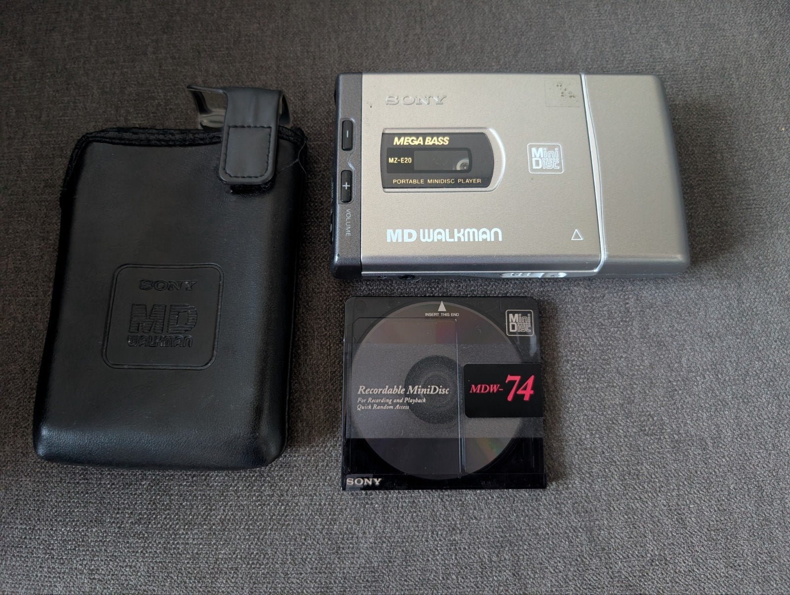 Sony MZ-E20 Portable MiniDisc Speler met MiniDisc, Ophalen of Verzenden, Minidisc-speler